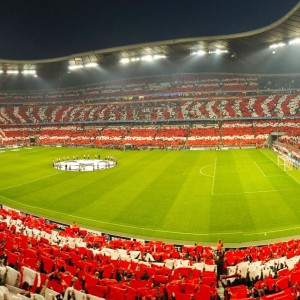 开云入口-破冰！C罗终结进球荒，曼联球迷高歌Viva Ronaldo震彻梦剧场，C罗破荒！梦剧场再现经典赞歌